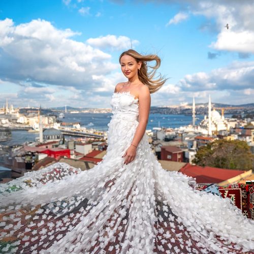 flying dress istanbul